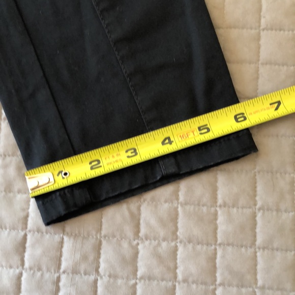 EUC - WHBM Black Slim Crop Pant - Picture 9 of 11